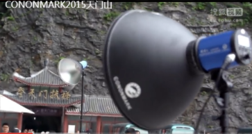 天梯速降賽，999級(jí)臺(tái)階，勇士出征，閃光燈高速連擊！